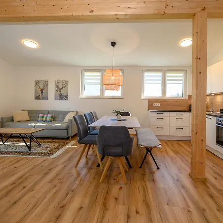 Daszimmermann Fruehstueckspension Konukevi